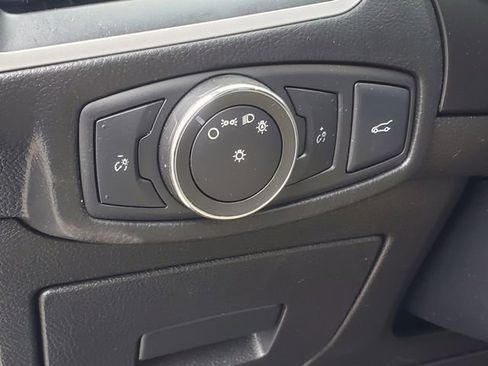 Used 2016 Ford Edge SEL w/ Equipment Group 201A AWD/4WD image 9