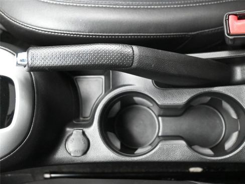 Used 2013 Chevrolet Cruze LT w/ RS Package image 5