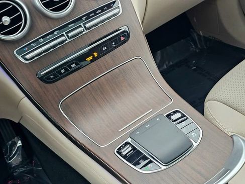 Used 2020 Mercedes-Benz GLC 300 GLC 300 image 33