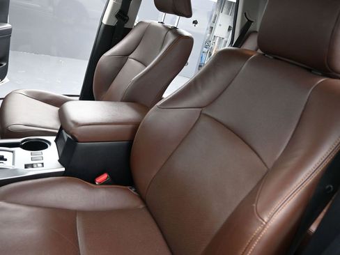 Used 2021 Toyota 4Runner Limited image 9