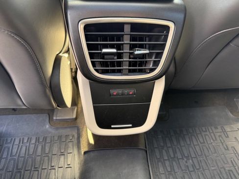 Used 2019 Lincoln Nautilus Reserve AWD/4WD image 13