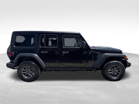 Used 2025 Jeep Wrangler Unlimited Sport AWD/4WD image 7