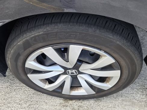 Used 2025 Honda Civic LX image 6