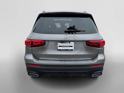 Certified 2021 Mercedes-Benz GLB 250 4MATIC image 4