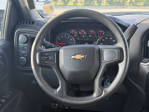 Used 2020 Chevrolet Silverado 1500 Custom w/ Custom Max Trailering Package AWD/4WD image 21