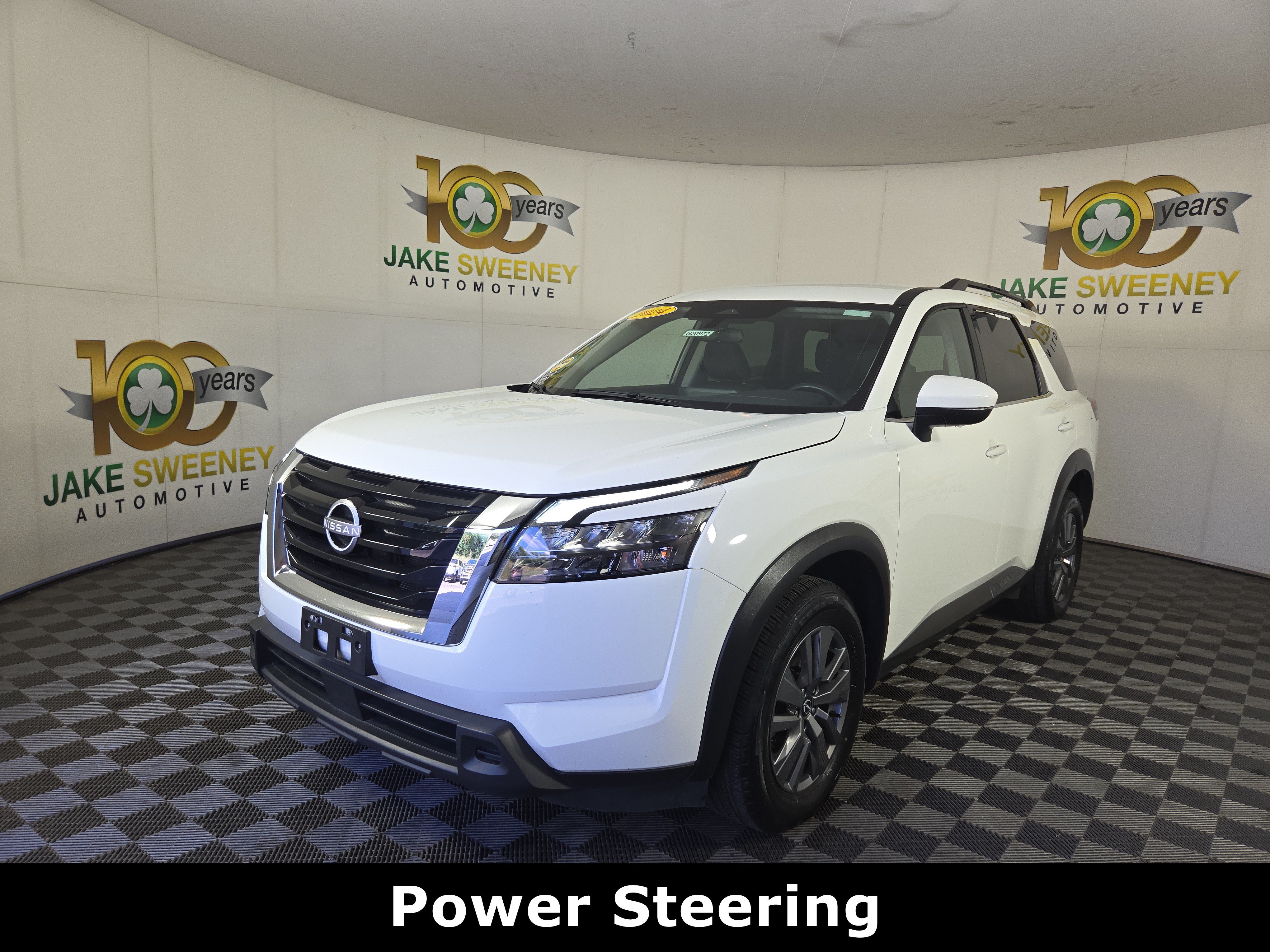 Used 2024 Nissan Pathfinder SV AWD/4WD image 3