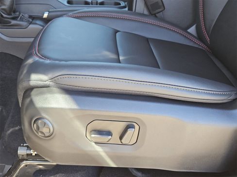 New 2025 Jeep Wrangler Unlimited Rubicon image 26