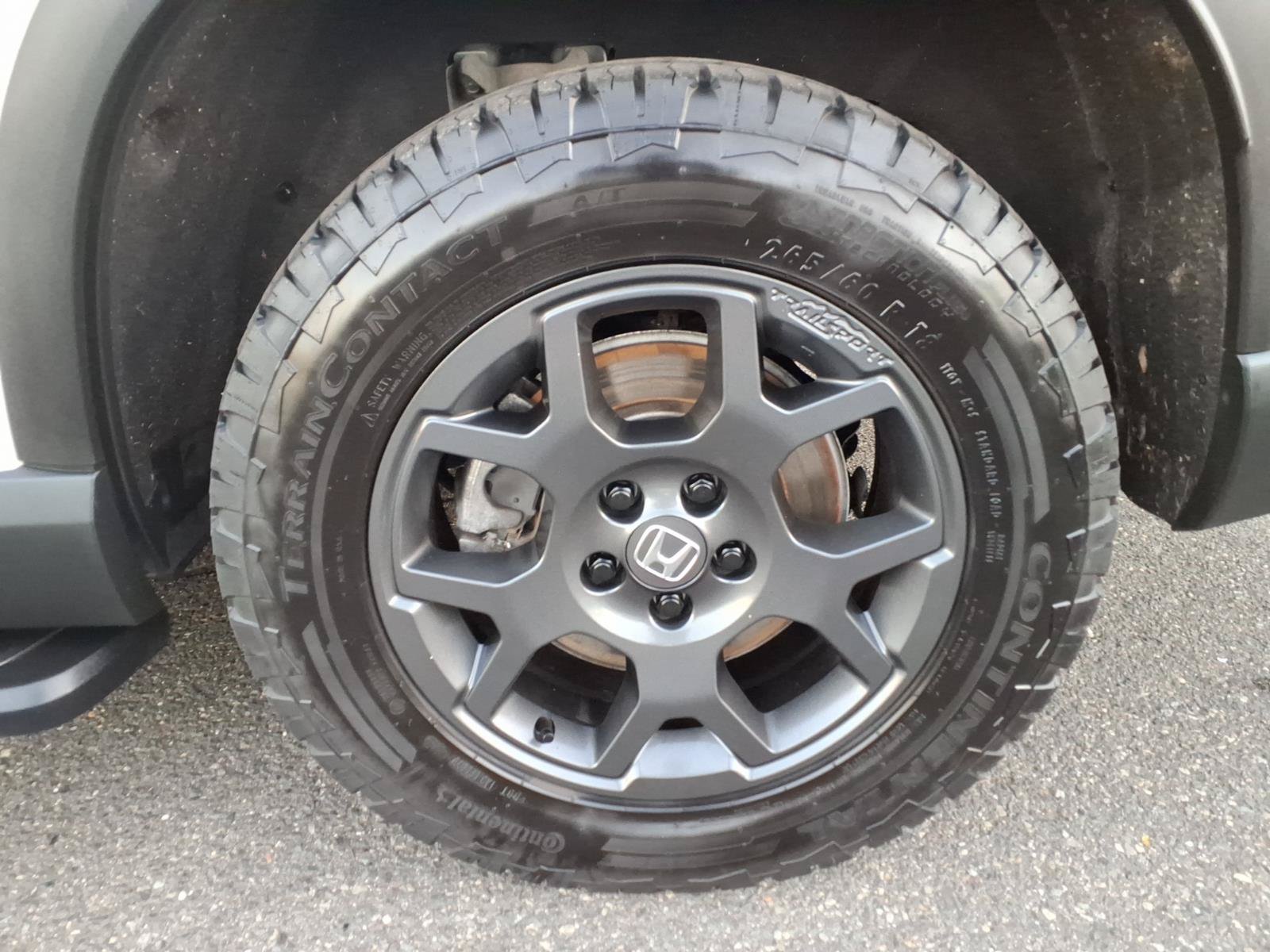 Used 2025 Honda Pilot TrailSport image 19