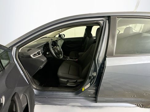 Used 2025 Toyota Corolla LE image 13