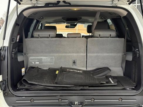 Used 2019 Toyota Sequoia Platinum image 9