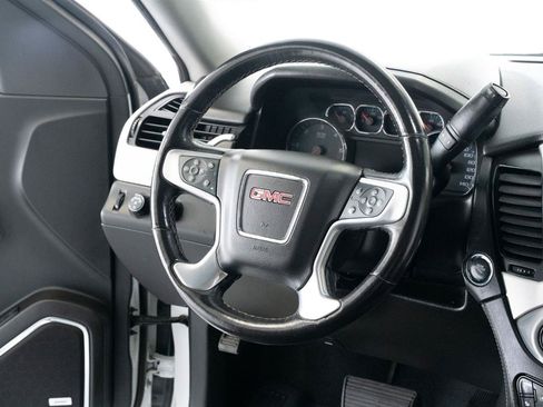Used 2019 GMC Yukon XL SLT AWD/4WD image 19