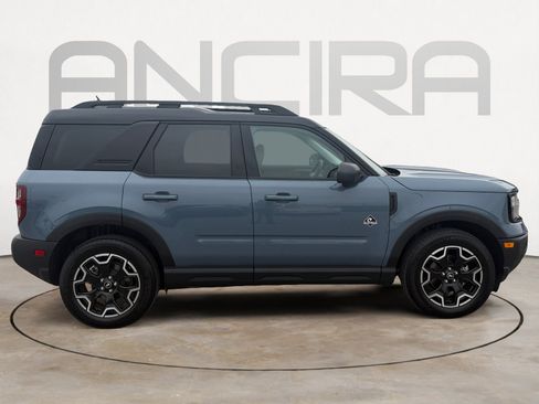 Used 2025 Ford Bronco Sport Outer Banks w/ Outer Banks Tech Package+ AWD/4WD image 12