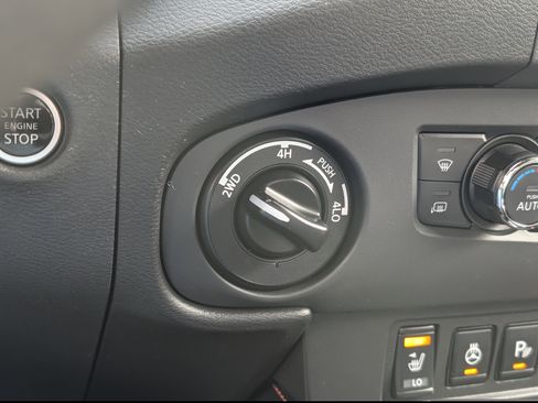 Used 2023 Nissan Frontier PRO-4X w/ Pro Convenience Package image 21