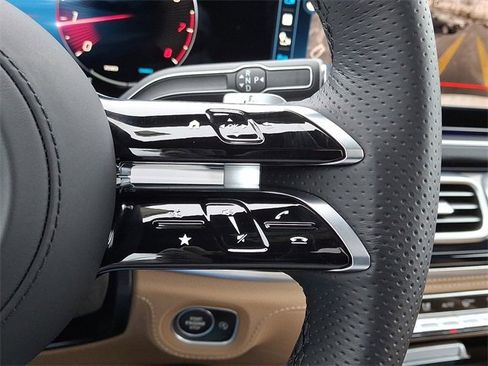 Certified 2026 Mercedes-Benz GLS 580 4MATIC image 25