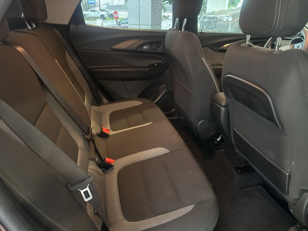 Used 2023 Chevrolet TrailBlazer LT FWD image 12