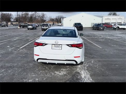 Used 2024 Nissan Sentra SV image 7