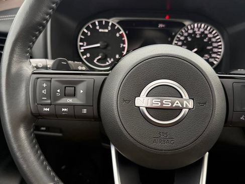 Used 2023 Nissan Rogue SL AWD/4WD image 15