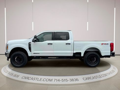 Used 2025 Ford F250 XLT w/ FX4 Off-Road Package AWD/4WD image 3