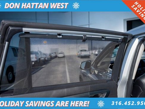 Used 2024 Toyota Highlander XLE image 22