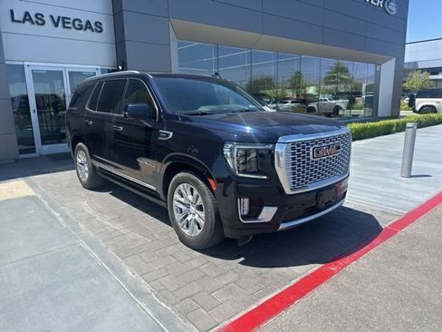 Used 2021 GMC Yukon Denali w/ Denali Ultimate Package AWD/4WD image 3