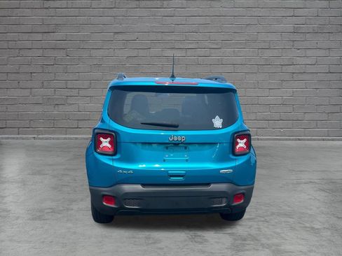 Used 2022 Jeep Renegade Latitude AWD/4WD image 4