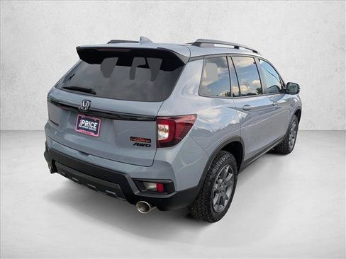 Certified 2025 Honda Passport TrailSport image 5