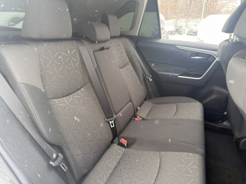 Used 2021 Toyota RAV4 XLE image 30