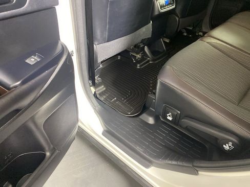 Used 2015 Toyota Highlander Plus image 27