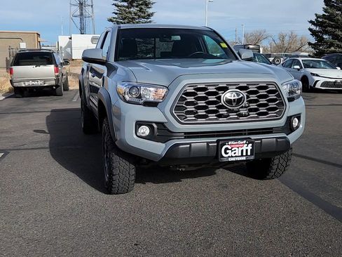 Used 2021 Toyota Tacoma TRD Off-Road w/ Technology Package image 4