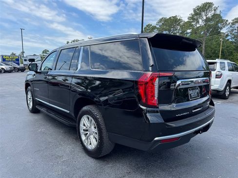 Used 2021 GMC Yukon XL SLT AWD/4WD image 6