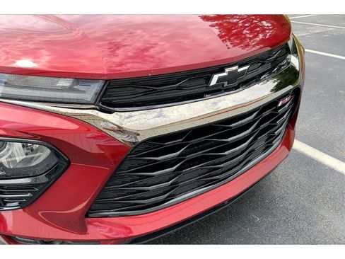Used 2022 Chevrolet TrailBlazer RS w/ Technology Package FWD image 29