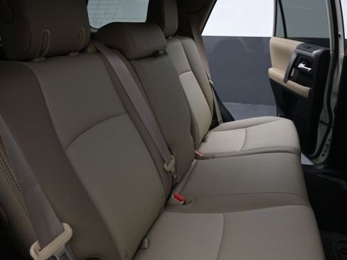 Used 2023 Toyota 4Runner SR5 Premium image 25