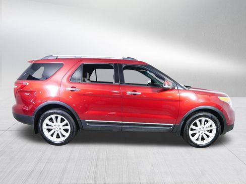 Used 2014 Ford Explorer Limited w/ Equipment Group 302A image 8