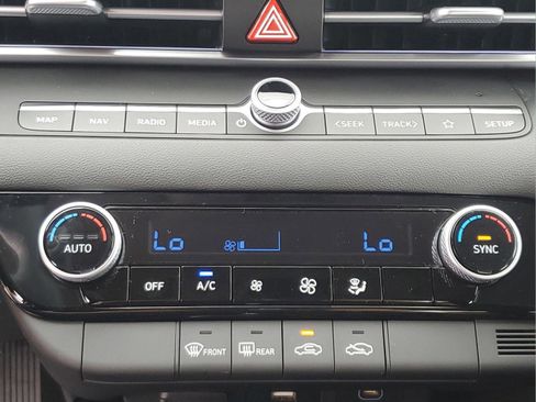 New 2026 Hyundai Elantra Sport image 25