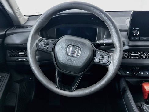 Used 2023 Honda Accord EX image 18