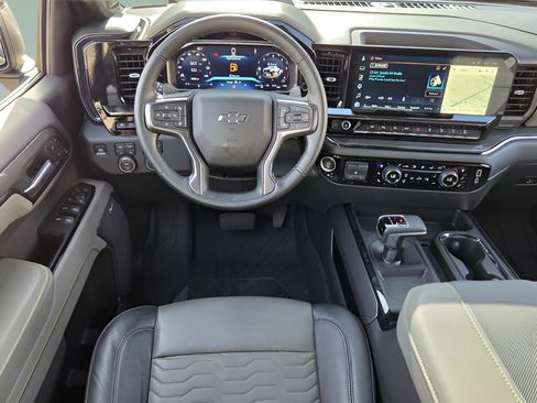 Certified 2026 Chevrolet Silverado 1500 ZR2 AWD/4WD image 11