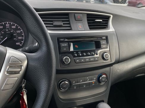Used 2017 Nissan Sentra S image 13