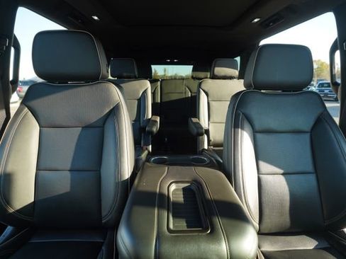 Used 2021 Chevrolet Tahoe Premier w/ Premium Package image 38