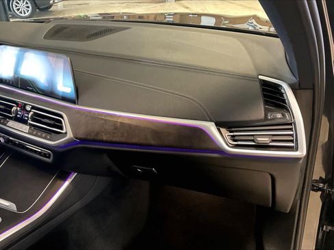 Used 2023 BMW X5 sDrive40i w/ Premium Package image 18