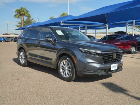 Used 2024 Honda CR-V EX image 3