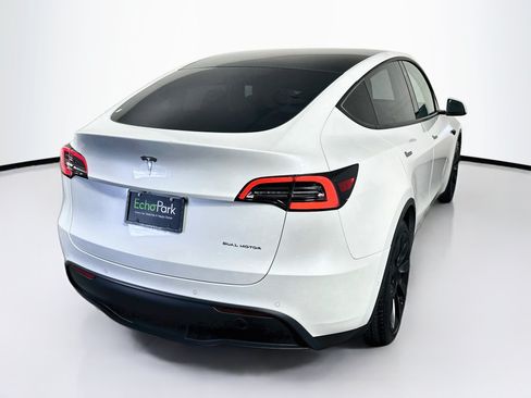 Used 2021 Tesla Model Y Long Range AWD/4WD image 9