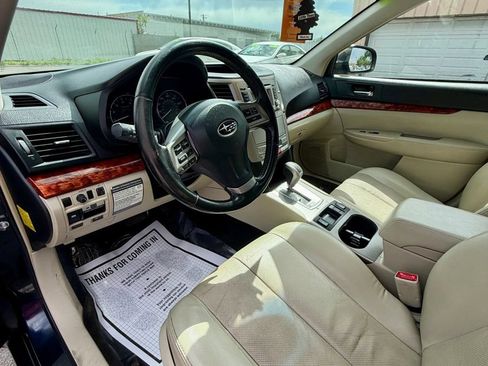 Used 2012 Subaru Outback 2.5i Limited w/ Moonroof Pkg AWD/4WD image 30