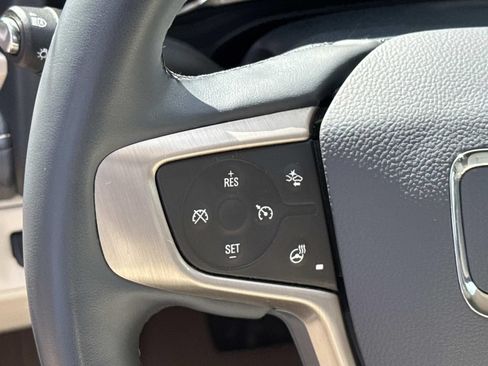 Used 2023 GMC Acadia Denali FWD image 23