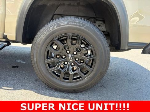 Used 2023 Chevrolet Colorado Trail Boss AWD/4WD image 10