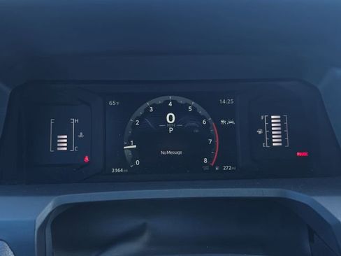 Used 2025 Toyota Tacoma SR5 AWD/4WD image 19
