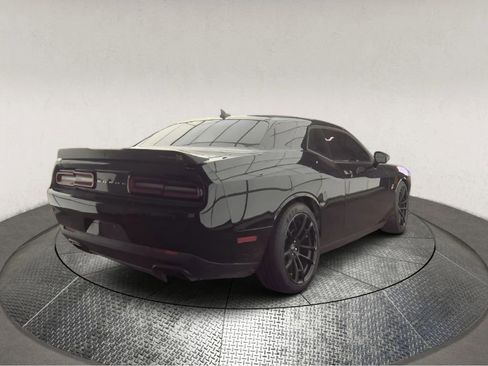 Used 2019 Dodge Challenger R/T Scat Pack w/ Shaker Package RWD image 2