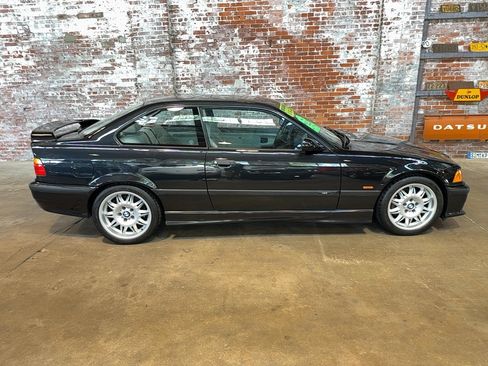 Used 1999 BMW M3 Coupe RWD image 2