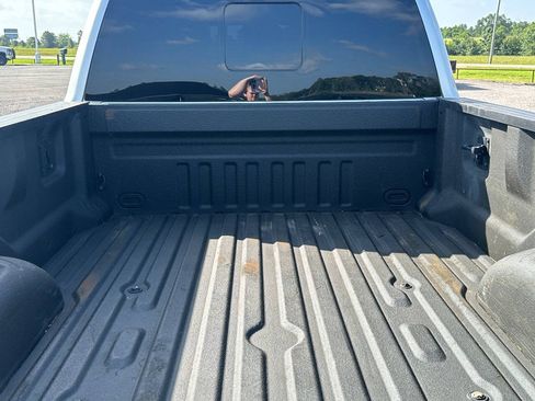 Used 2019 Ford F250 XLT w/ XLT Premium Package AWD/4WD image 7