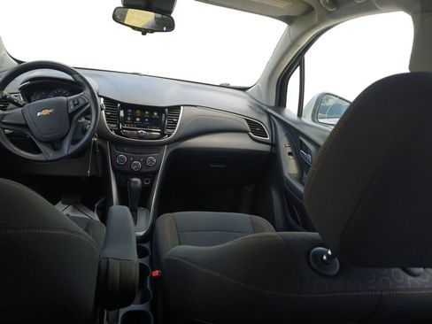 Used 2018 Chevrolet Trax LS FWD image 5