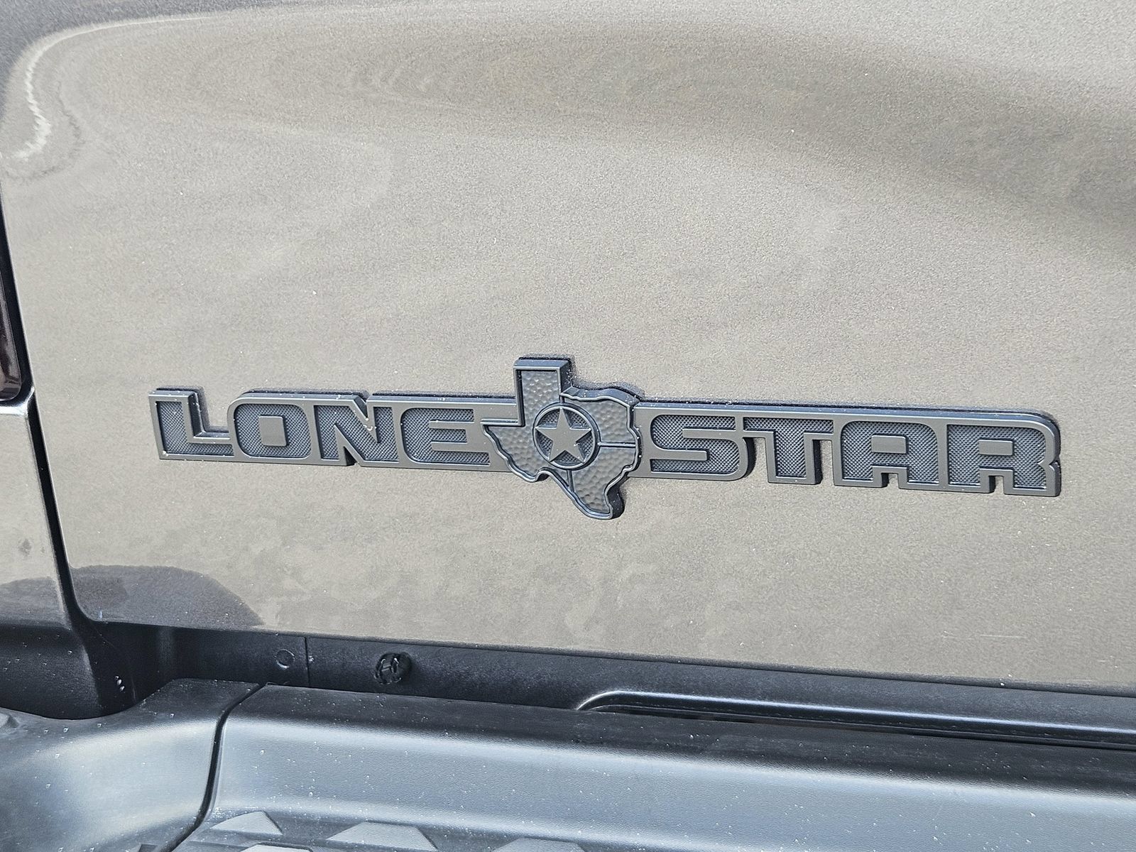 Used 2024 RAM 3500 Lone Star w/ Night Edition AWD/4WD image 10
